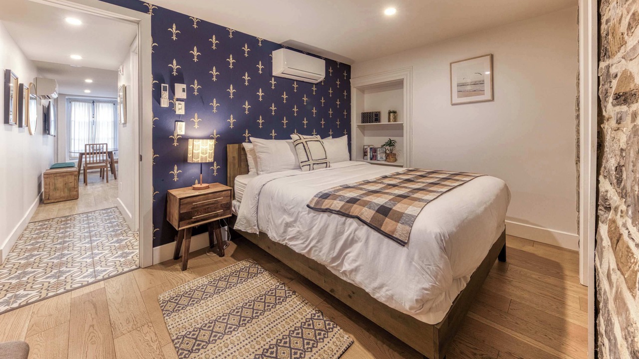 Photo of Bedroom in Vieux-Quebec-Cap-Blanc-colline Parlementaire
