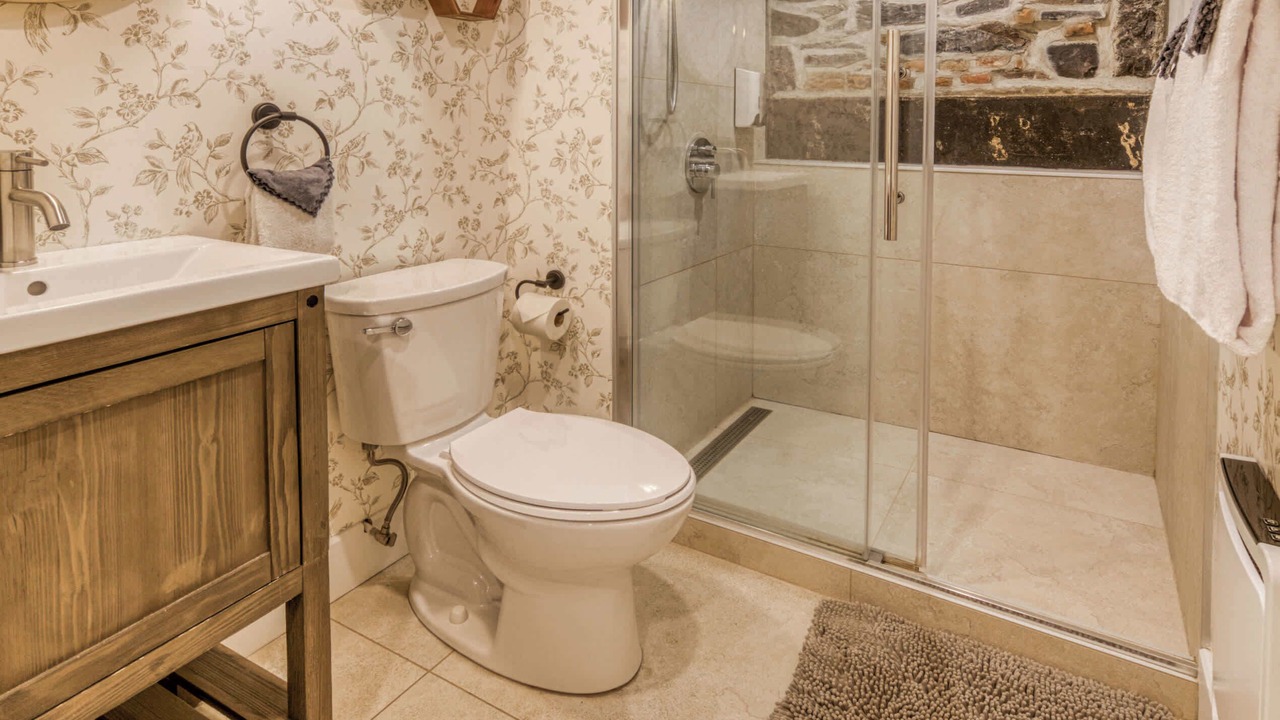 Photo of Bathroom in Vieux-Quebec-Cap-Blanc-colline Parlementaire