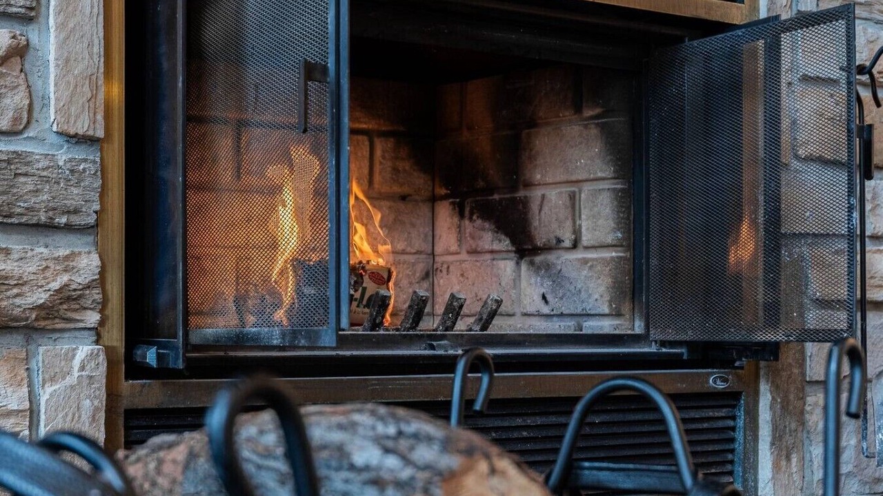 Photo of Livingroom in Fiddler Lake Resort