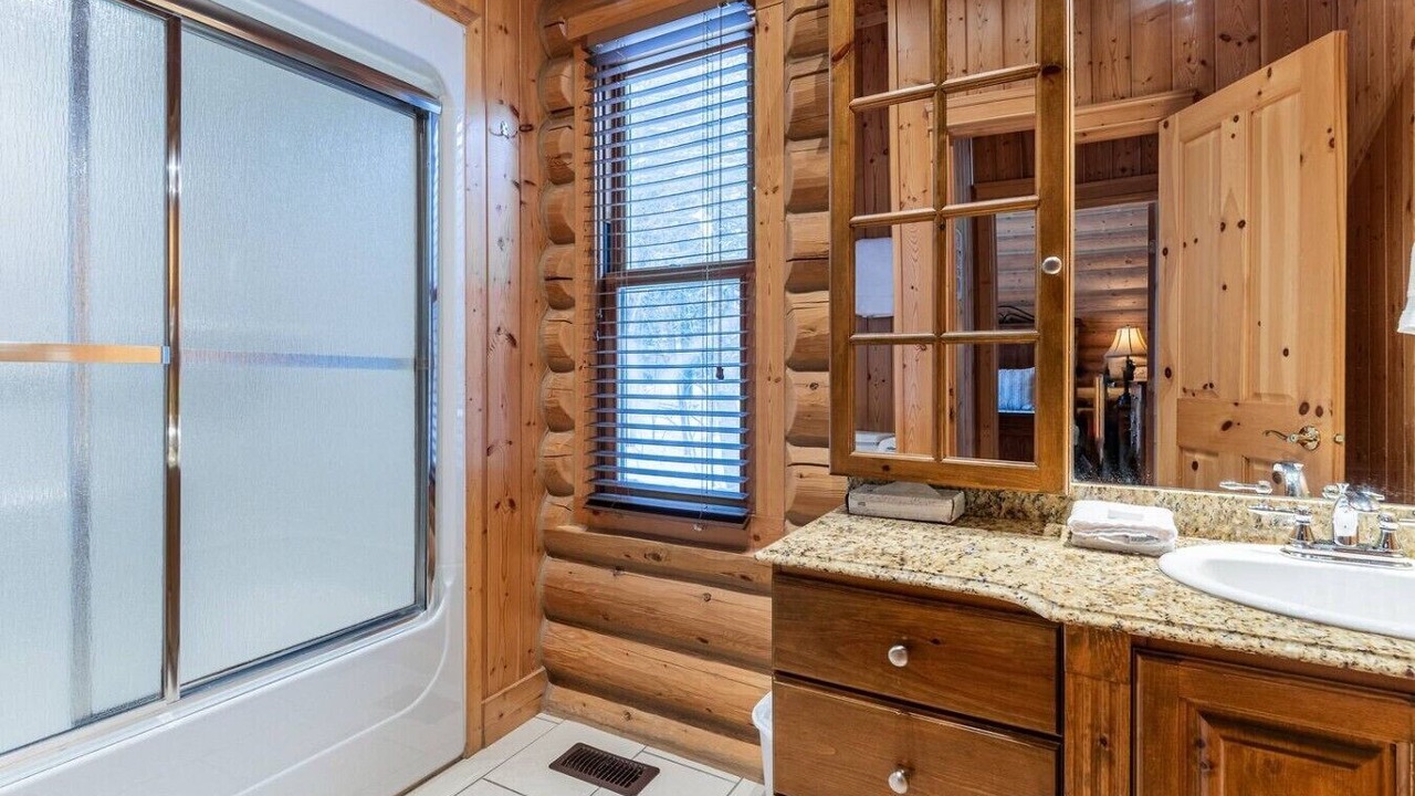 Photo of Bathroom in Fiddler Lake Resort