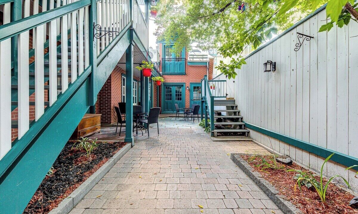 Photo of Patio Balcony in Vieux-Quebec-Cap-Blanc-colline Parlementaire