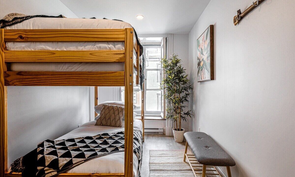 Photo of Bedroom in Vieux-Quebec-Cap-Blanc-colline Parlementaire