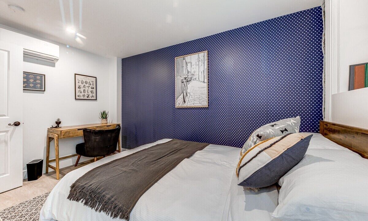 Photo of Bedroom in Vieux-Quebec-Cap-Blanc-colline Parlementaire