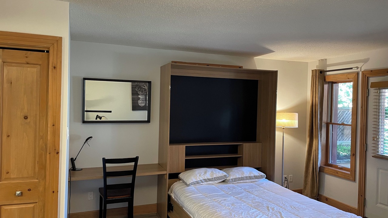 Photo of Bedroom in Mont-Tremblant