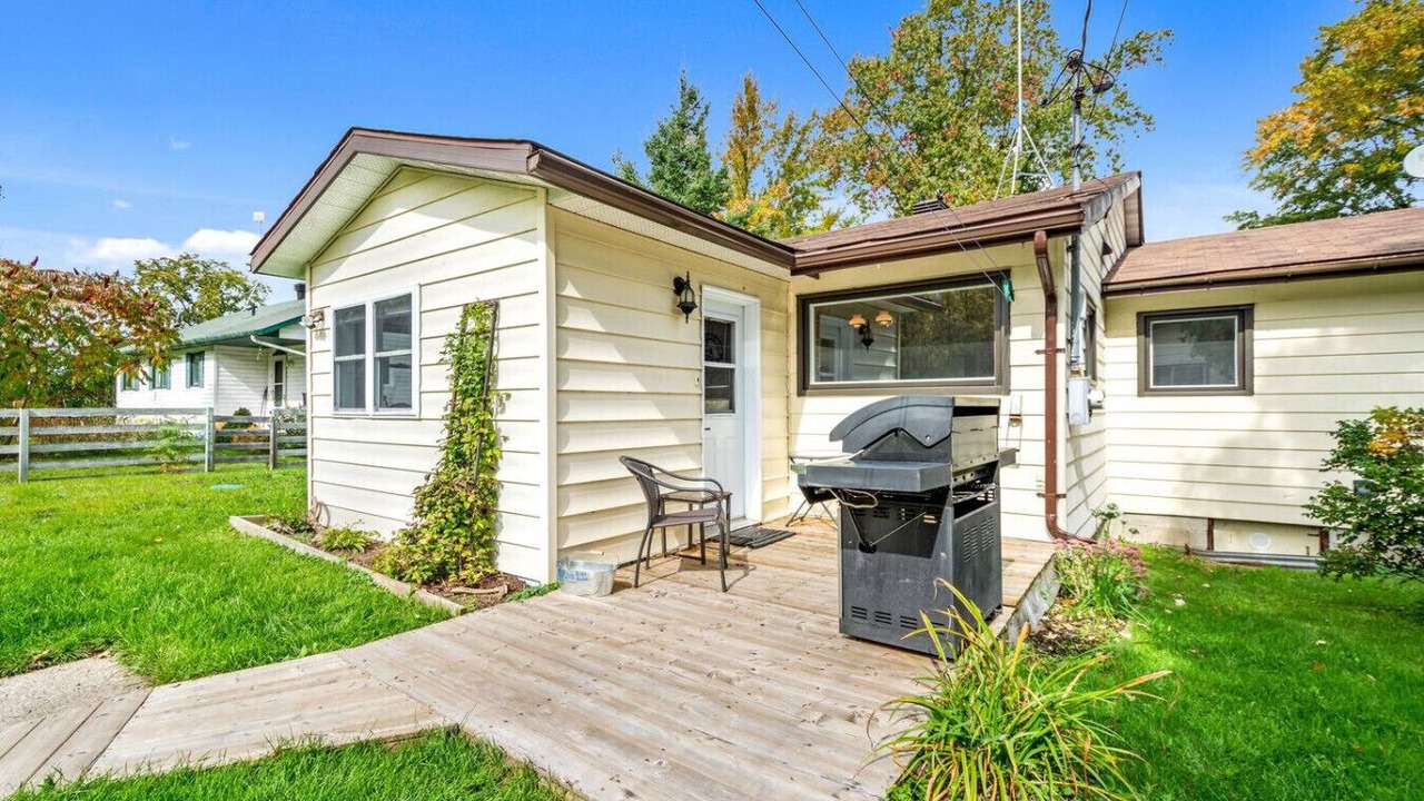 Photo of Patio Balcony in Drummond-North Elmsley