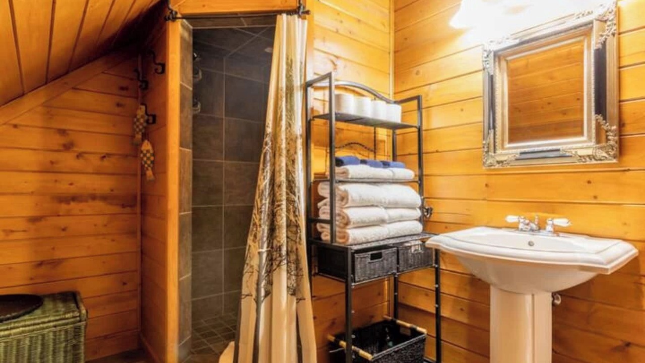 Photo of Bathroom in Forest Ridge Estates