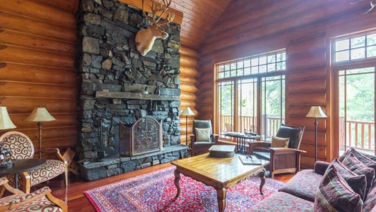 Photo of Livingroom in Forest Ridge Estates