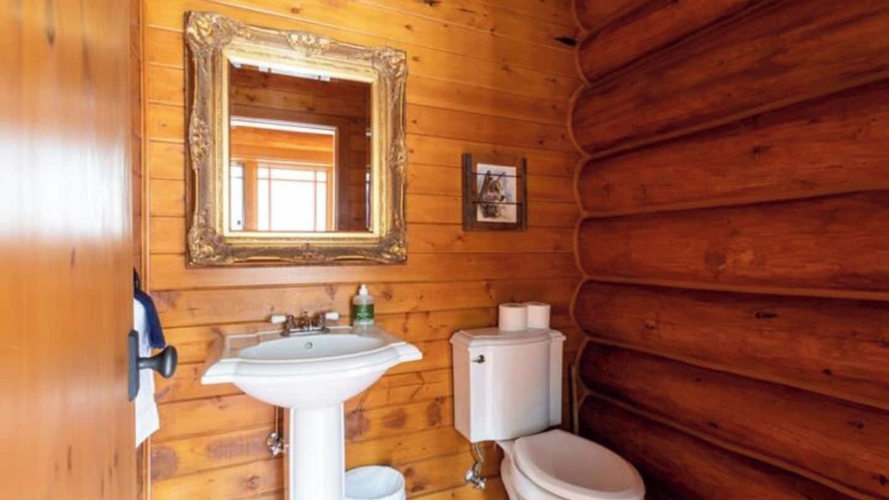 Photo of Bathroom in Forest Ridge Estates
