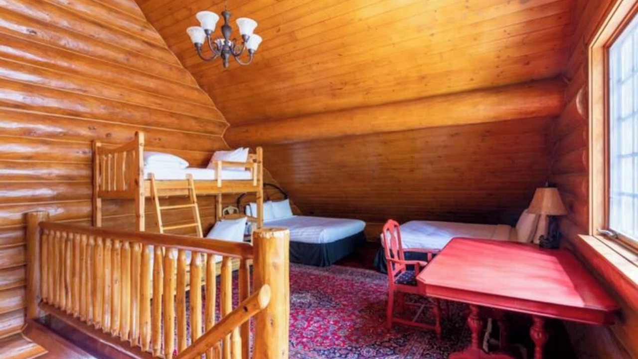 Photo of Bedroom in Forest Ridge Estates