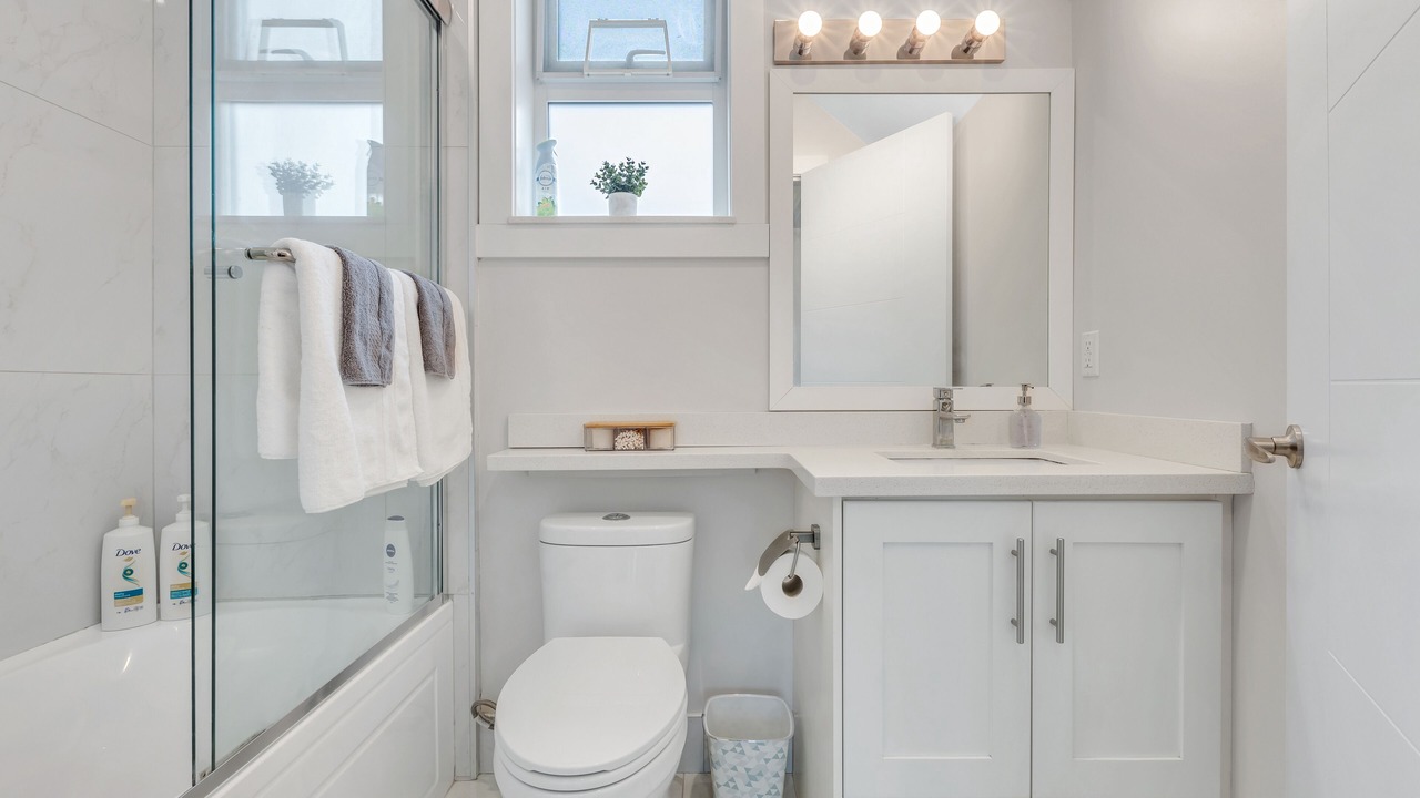 Photo of Bathroom in East Side