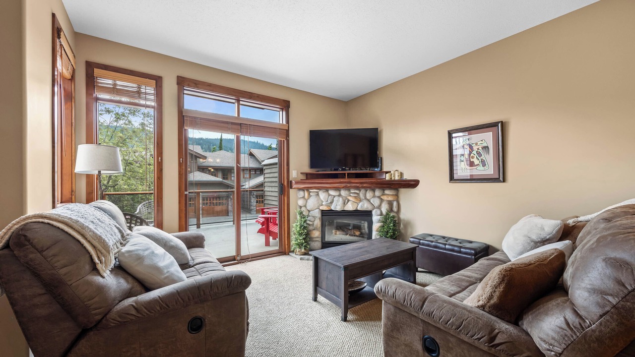 Photo of Livingroom in Sun Peaks