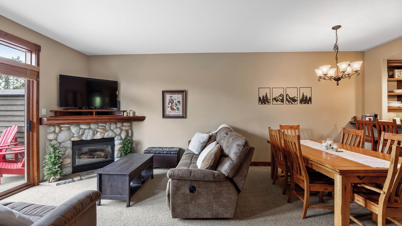 Photo of Livingroom in Sun Peaks