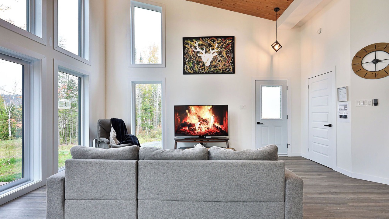 Photo of Livingroom in Saint-Joseph-de-Coleraine