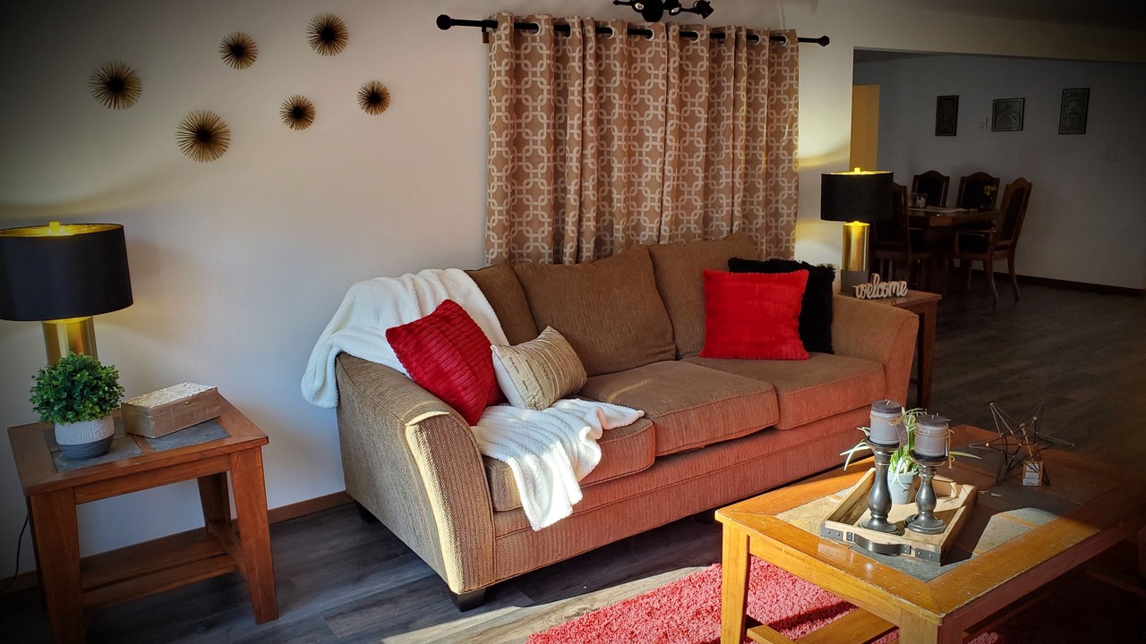 Photo of Livingroom in Port Alberni
