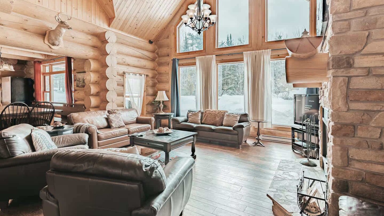 Photo of Bedroom in Fiddler Lake Resort