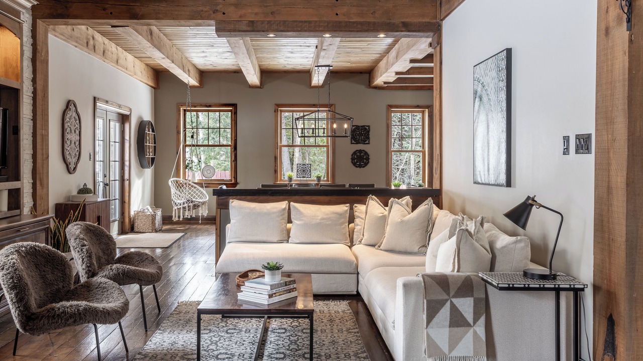 Photo of Livingroom in Sainte-Ann-des-Lacs