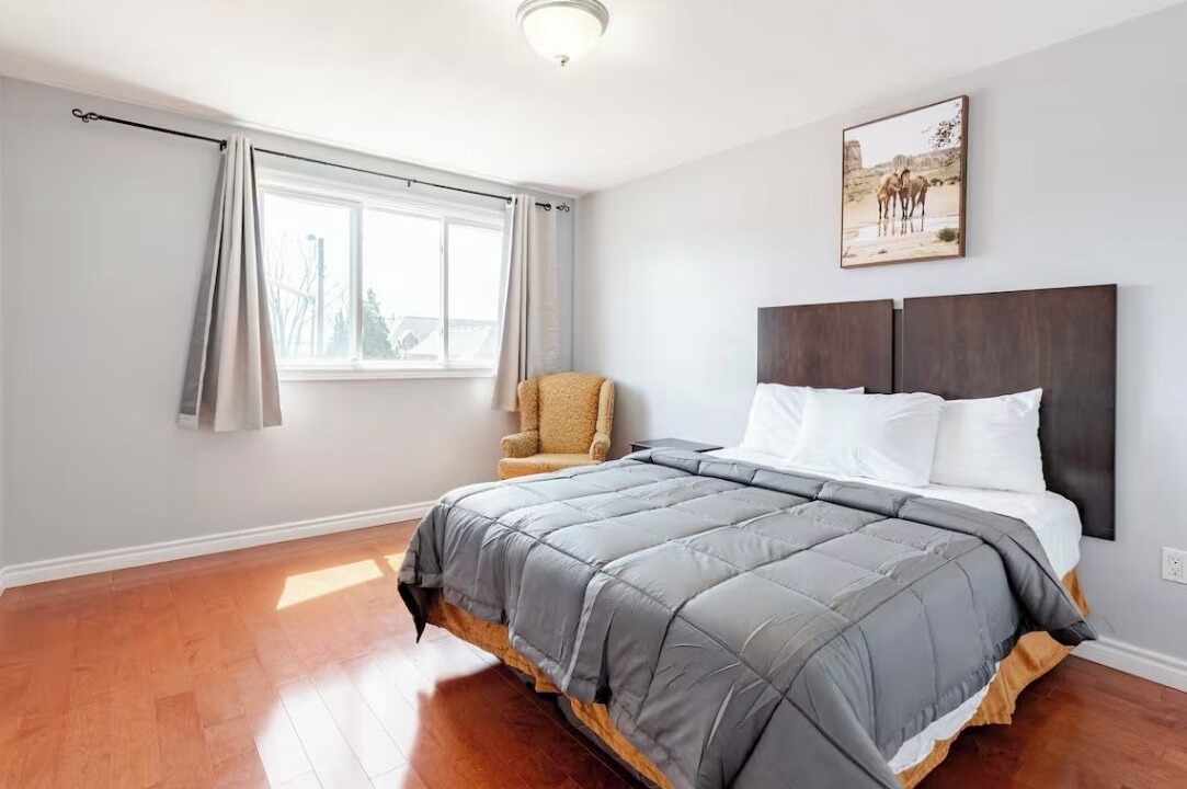 Photo of Bedroom in Niagara Falls