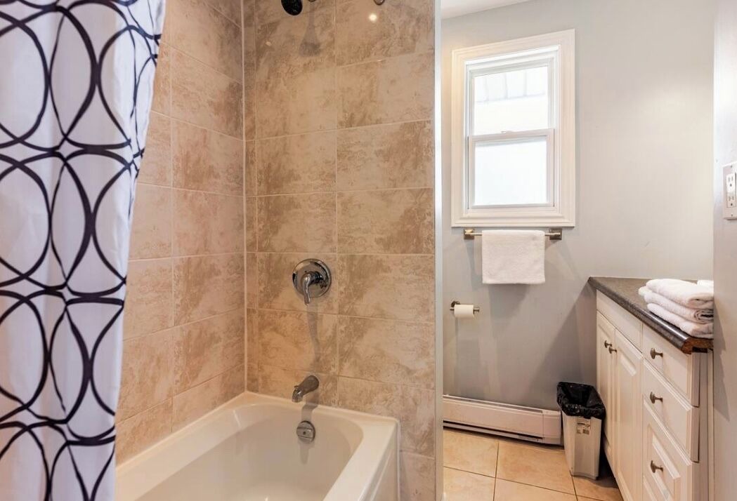 Photo of Bathroom in Niagara Falls