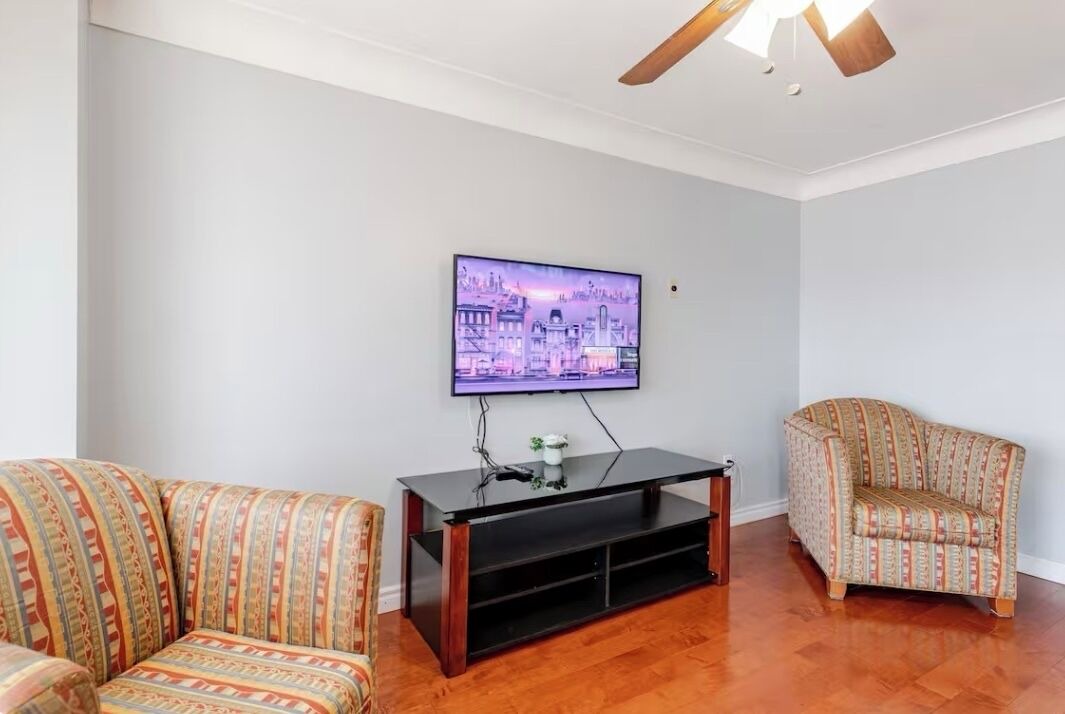 Photo of Livingroom in Niagara Falls