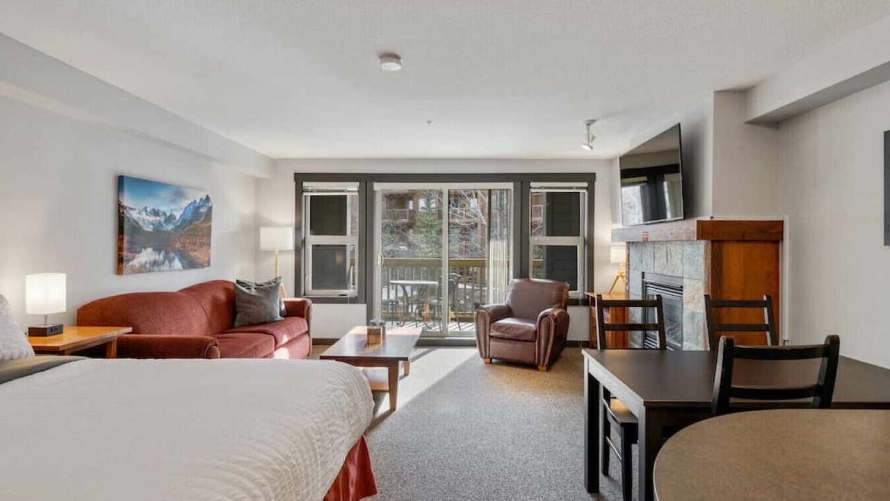 Photo of Bedroom in Panorama