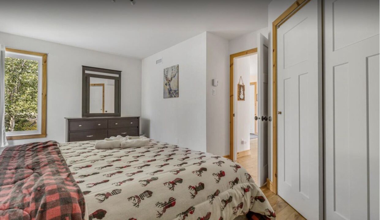 Photo of Bedroom in Petite-Riviere-Saint-Francois