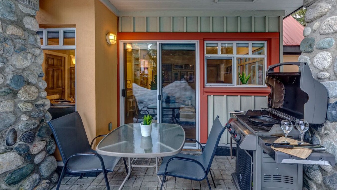 Photo of Outdoor in Village North