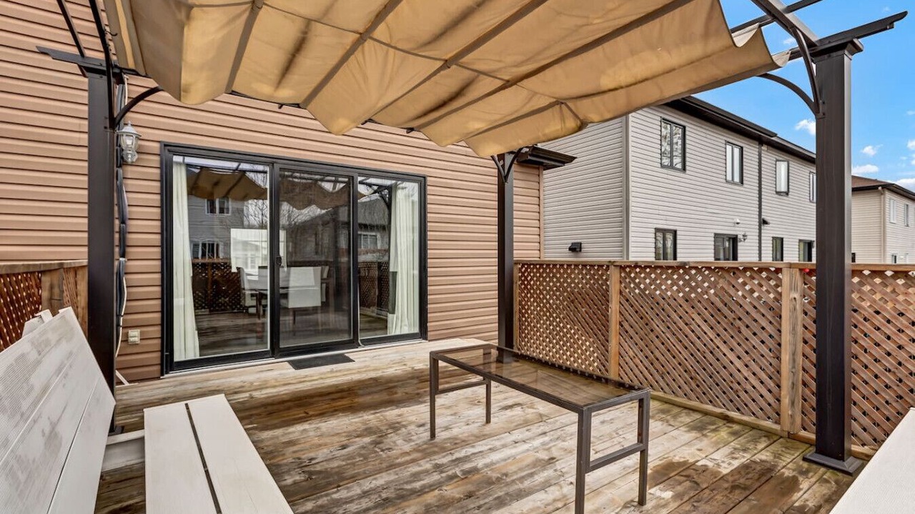Photo of Patio Balcony in Communaute-Urbaine-de-l'Outaouais