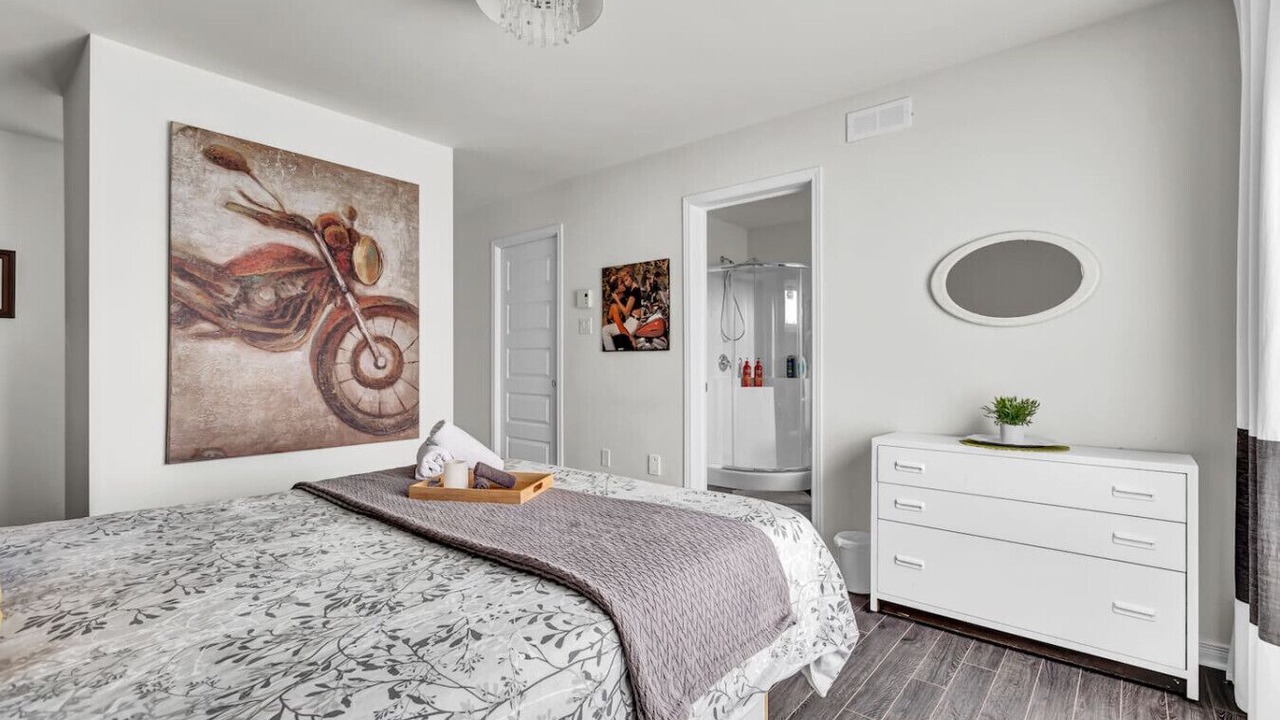 Photo of Bedroom in Communaute-Urbaine-de-l'Outaouais
