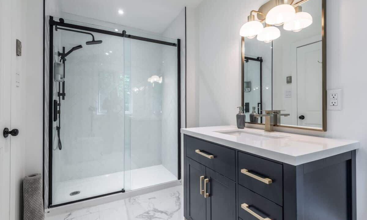 Photo of Bathroom in Lac-Superieur