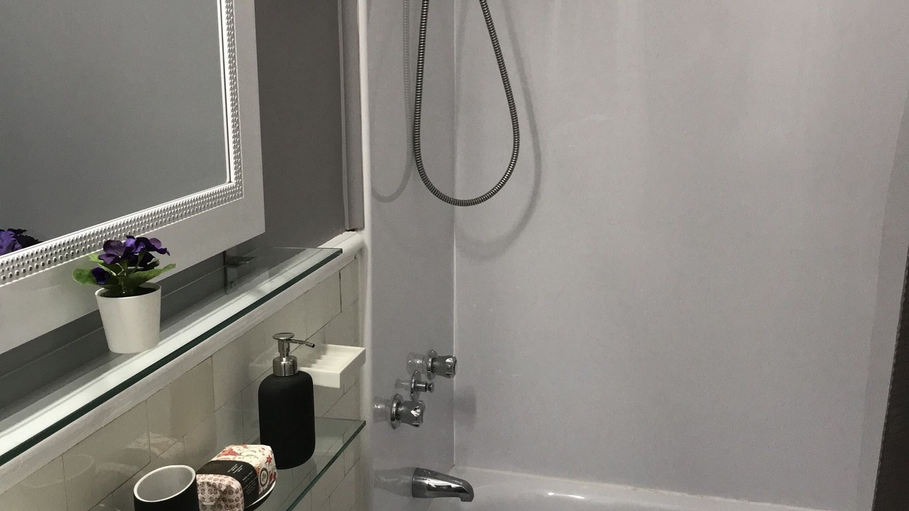 Photo of Bathroom in Cote-Des-Neiges—Notre-Dame-De-Grace