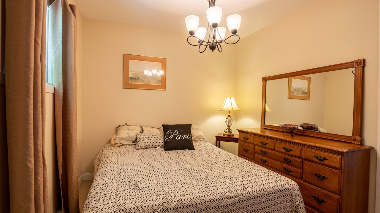 Photo of Bedroom in St-Francois-de-l'Ile-d'Orleans
