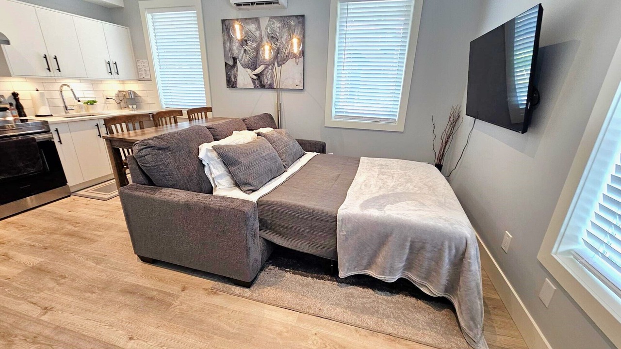 Photo of Bedroom in Colwood