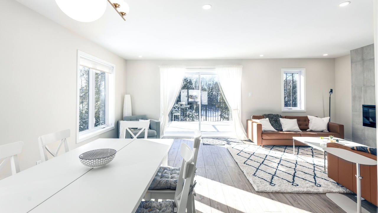 Photo of Livingroom in Saint-Faustin-Lac-Carre