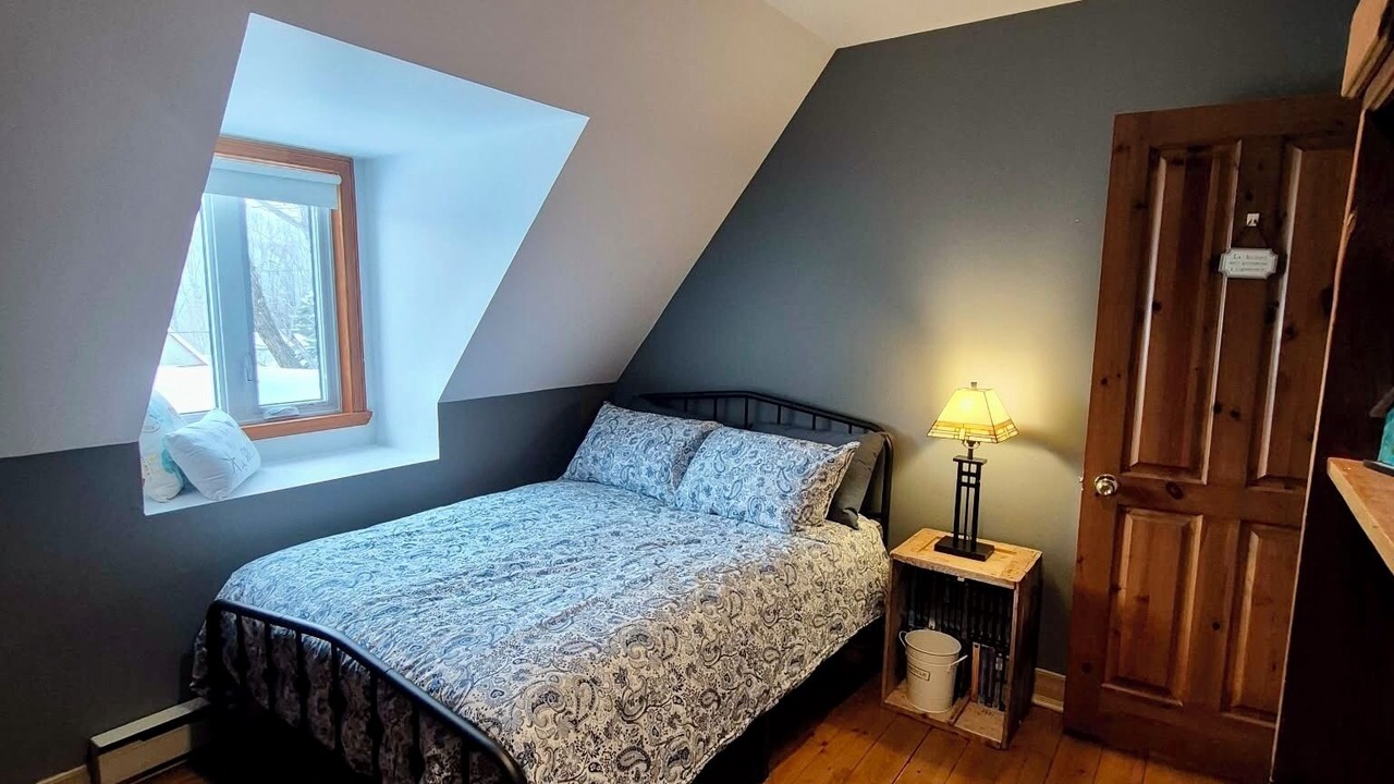 Photo of Bedroom in Saint-Gabriel-de-Valcartier