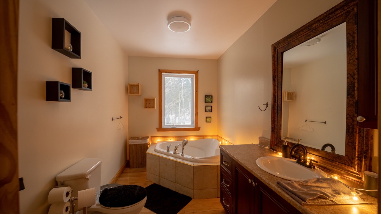 Photo of Bathroom in Chertsey