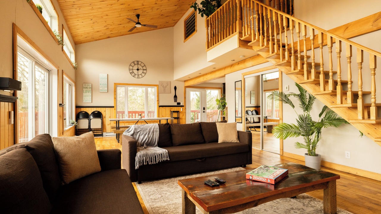 Photo of Livingroom in Chertsey