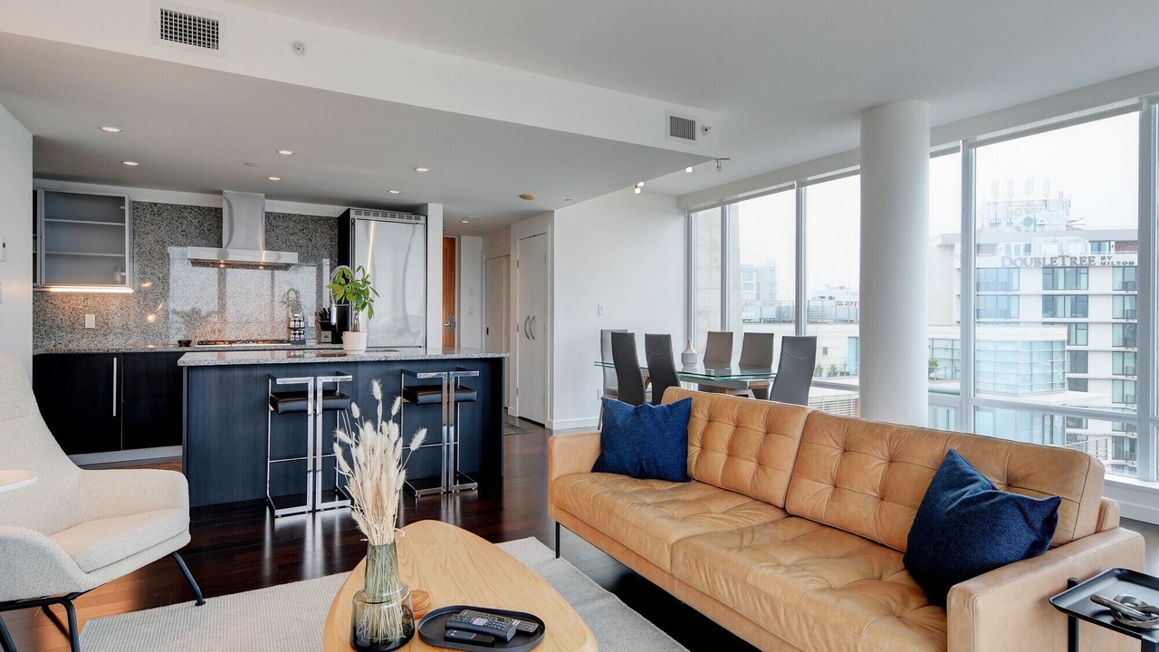 Photo of Livingroom in Downtown Victoria
