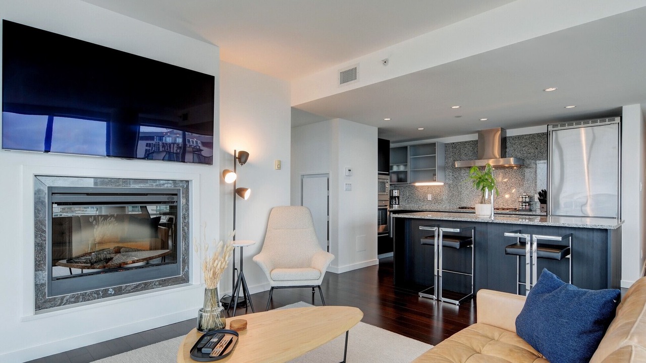 Photo of Livingroom in Downtown Victoria