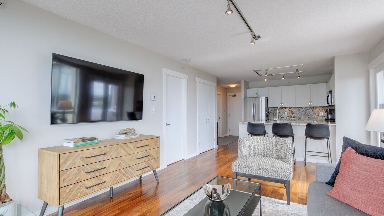 Photo of Livingroom in Downtown Victoria