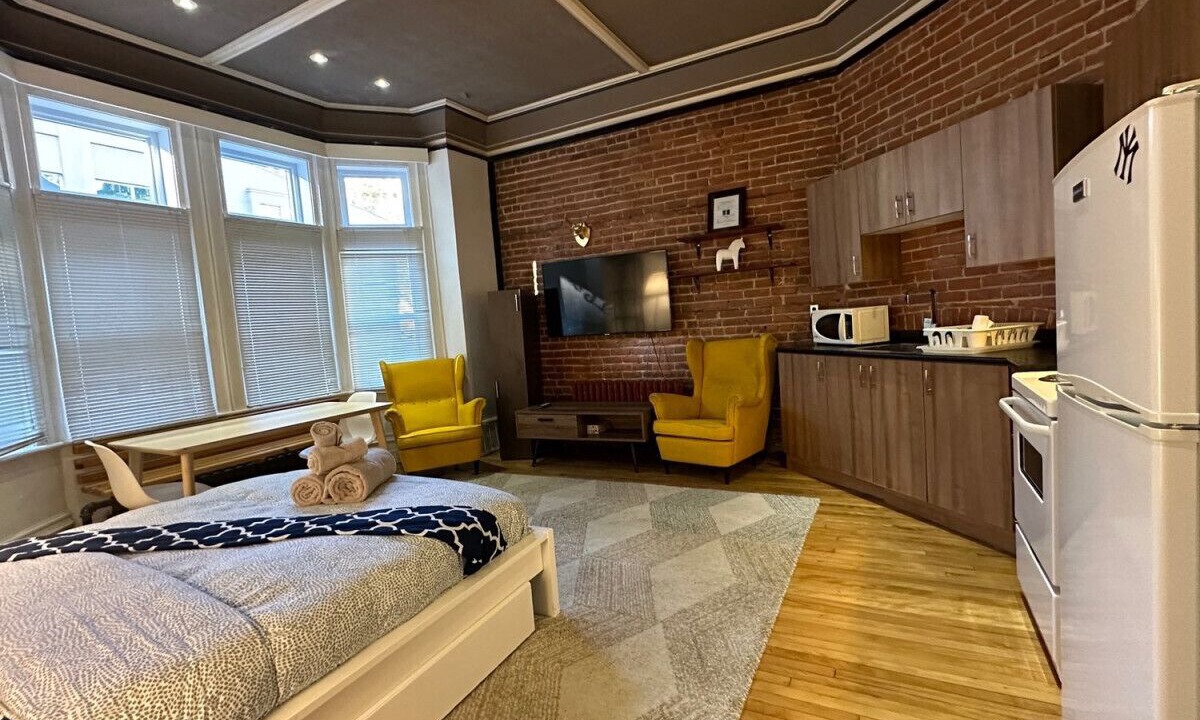 Photo of Bedroom in Shaughnessy Village