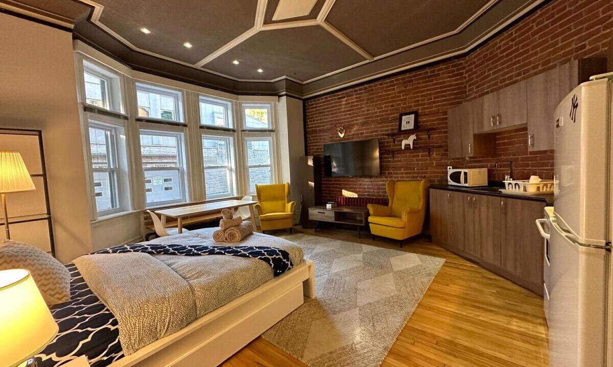 Photo of Bedroom in Shaughnessy Village