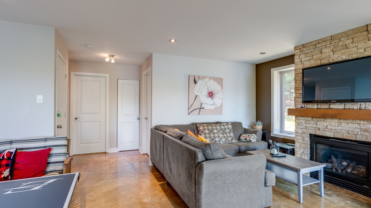 Photo of Livingroom in Saint-Faustin-Lac-Carre