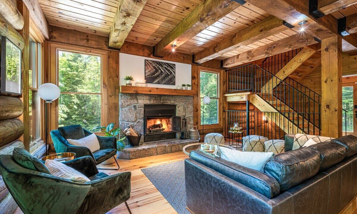 Photo of Livingroom in Lac-Superieur