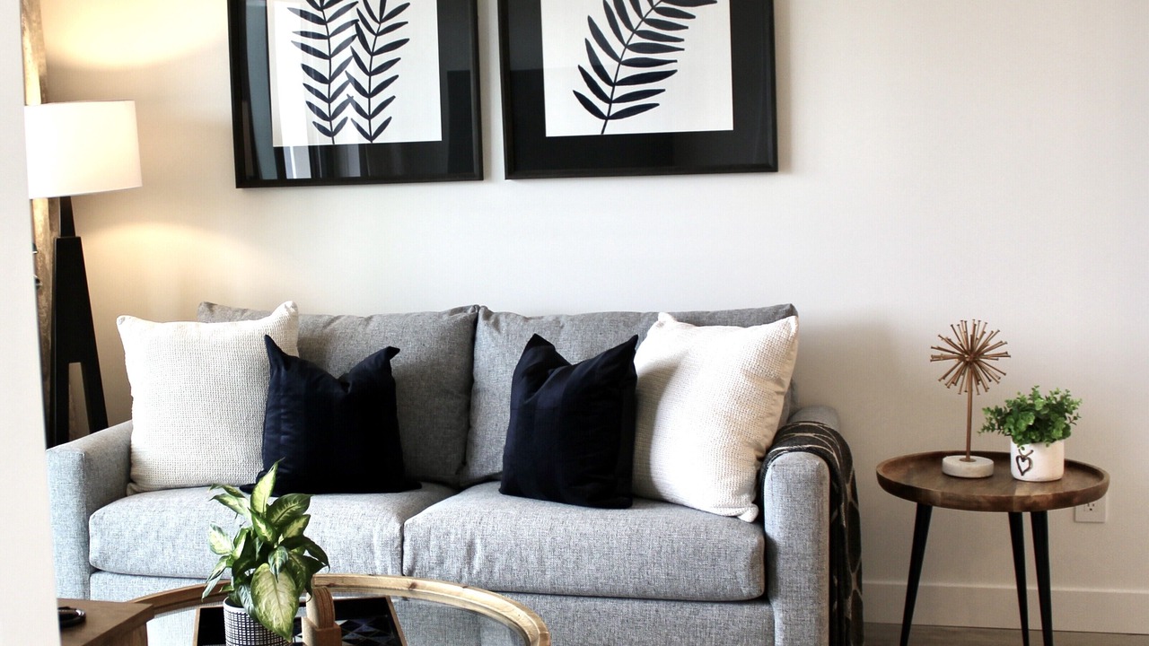 Photo of Livingroom in Downtown Kelowna
