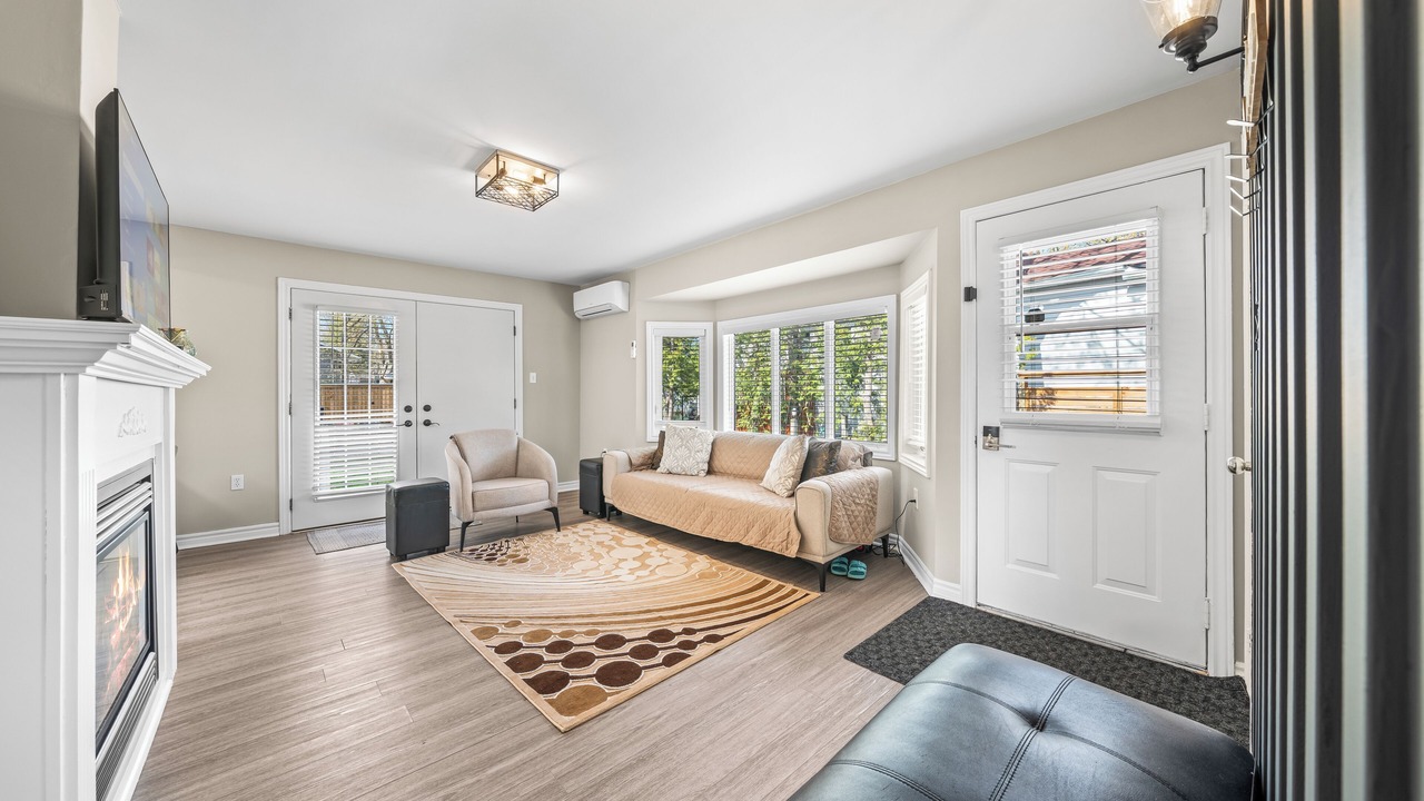 Photo of Livingroom in Innisfil
