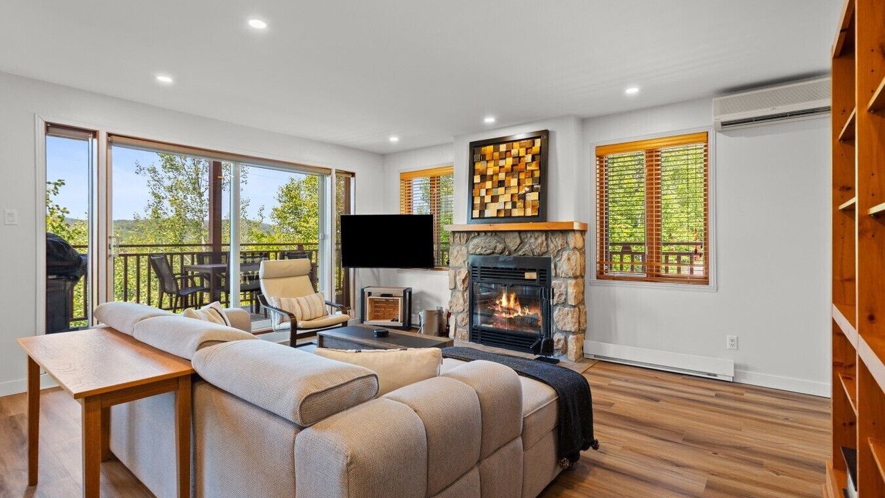 Photo of Livingroom in Mont-Tremblant