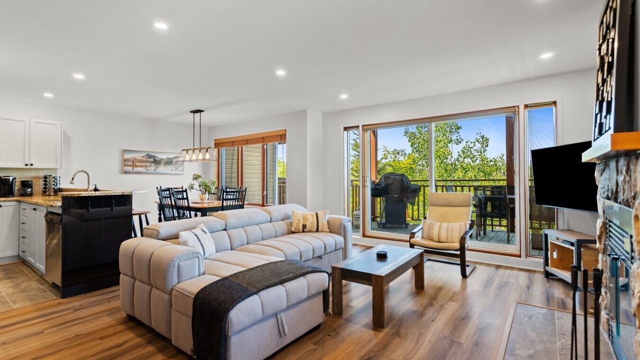 Photo of Livingroom in Mont-Tremblant