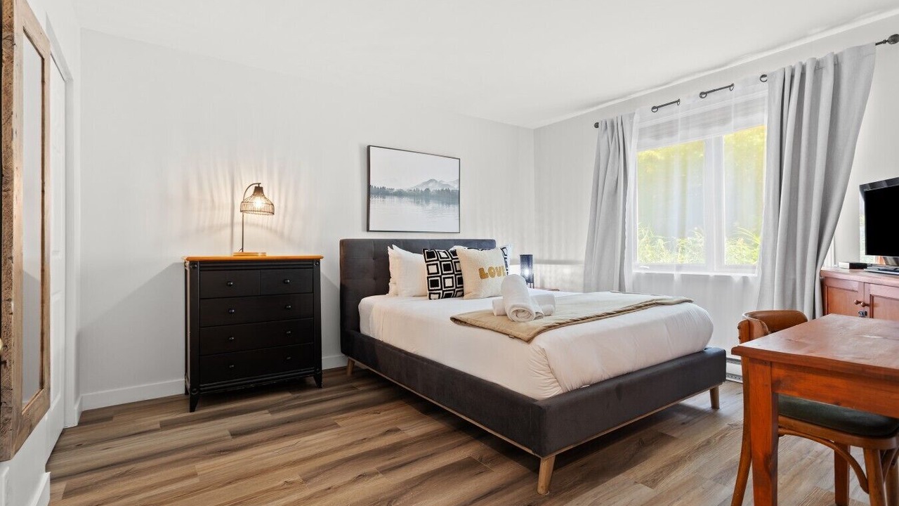Photo of Bedroom in Mont-Tremblant