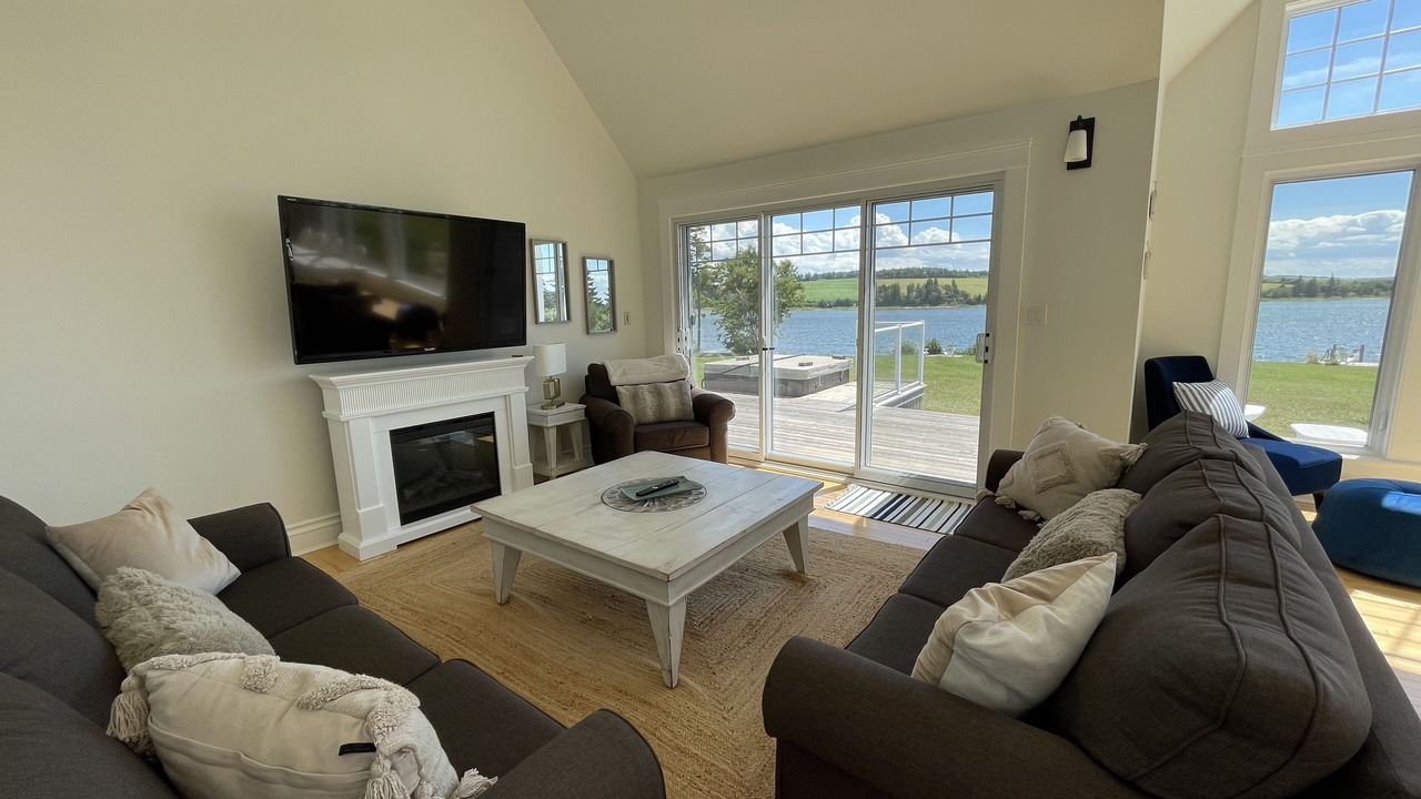 Photo of Livingroom in French River