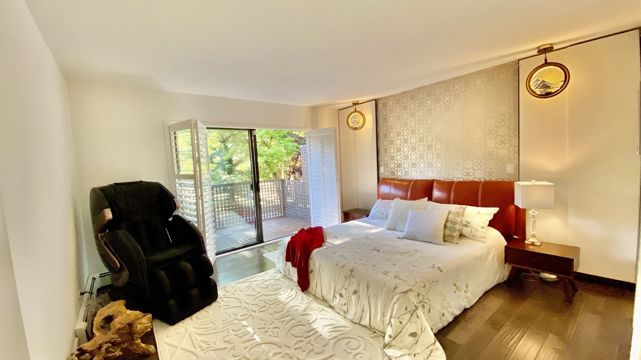 Photo of Bedroom in Crescent Beach